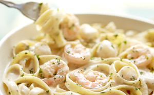 Pasta Fetuccini con Salsa Alfredo