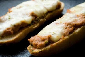 Receta Molletes con Piña